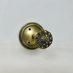 Filigree Old Gold Curtain Hook