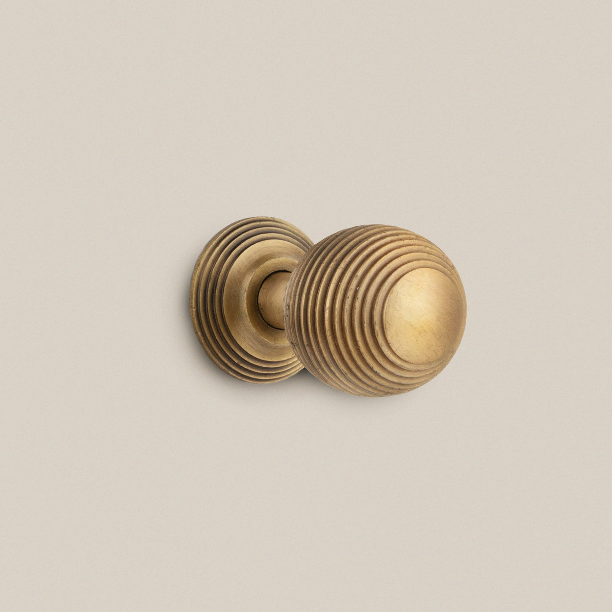 TEST Beehive Knob – Lighter