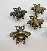 Antique Bronze Metal Bumble Bee Knob – Unique Vintage-Inspired Drawer & Cabinet Hardware for Rustic, Nature-Themed Home Décor
