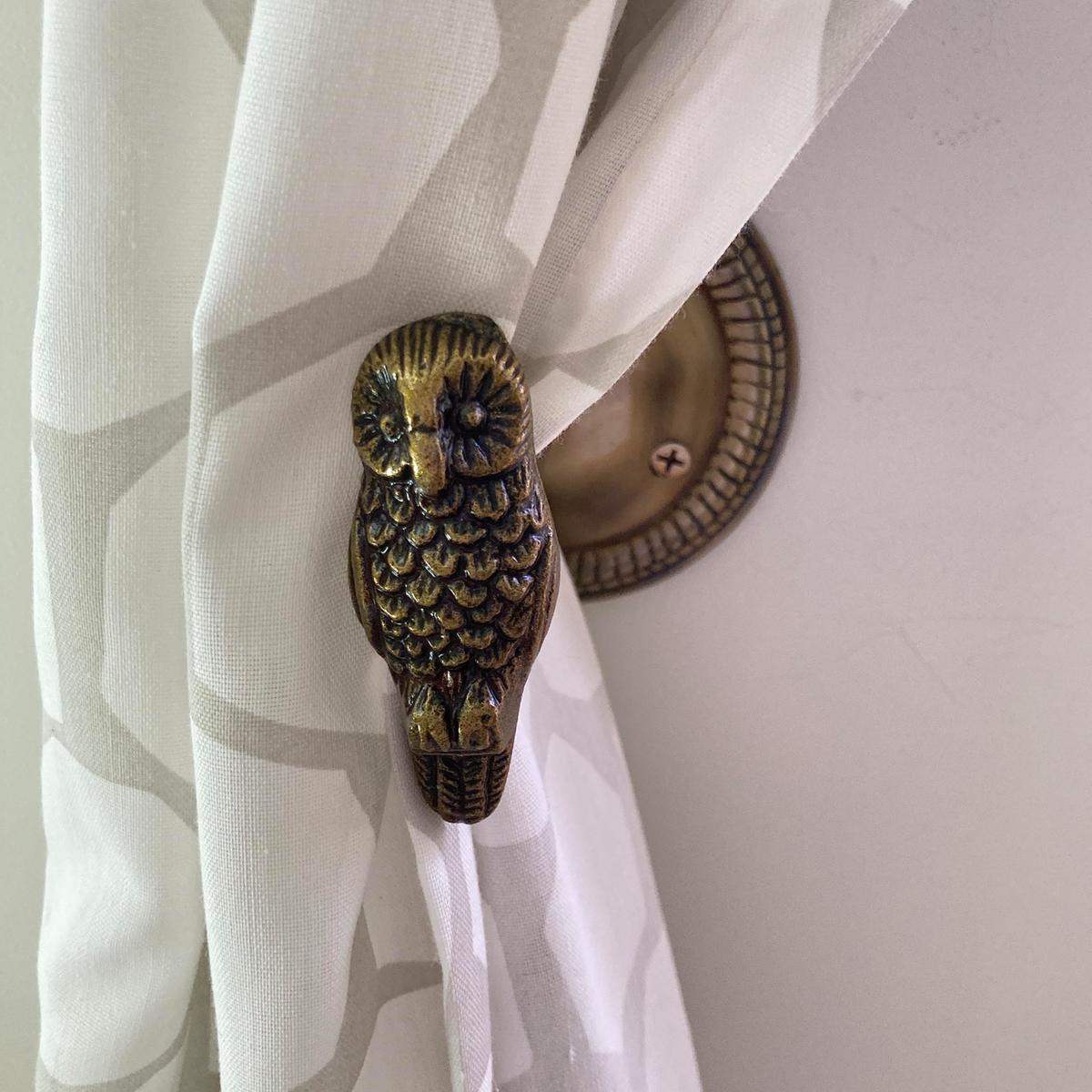 Owl Curtain Hook