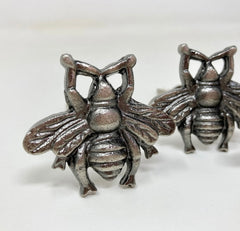 ANTIQUE PEWTER Metal Bee Knob - Knob Home decor drawer pull Cabinet