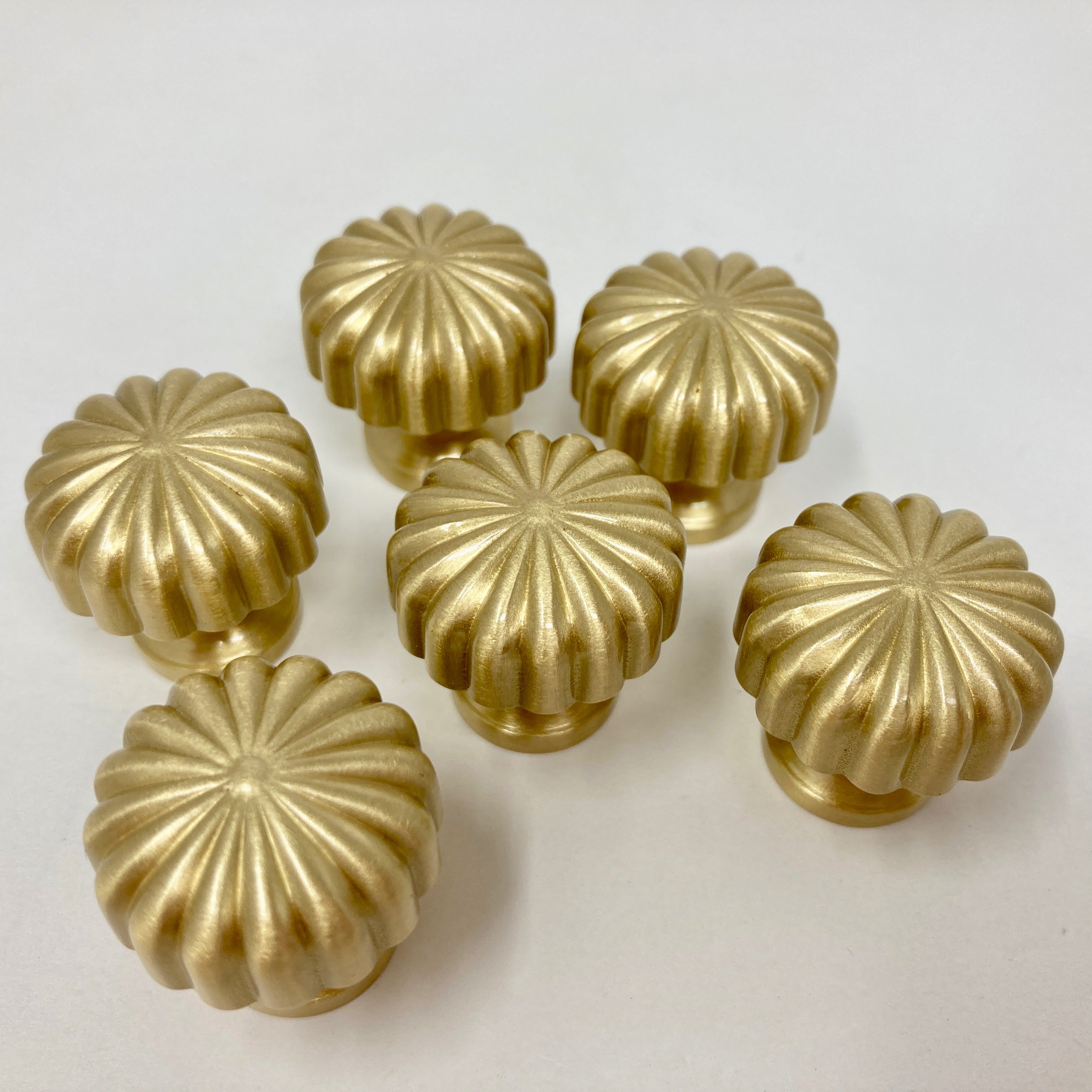 Sunflower Pull Knob Solid Brass 25mm or 30mm | Kitchen Replacement Knob, Furniture Knob, Cabinet Knob, Kitchen Door Knob