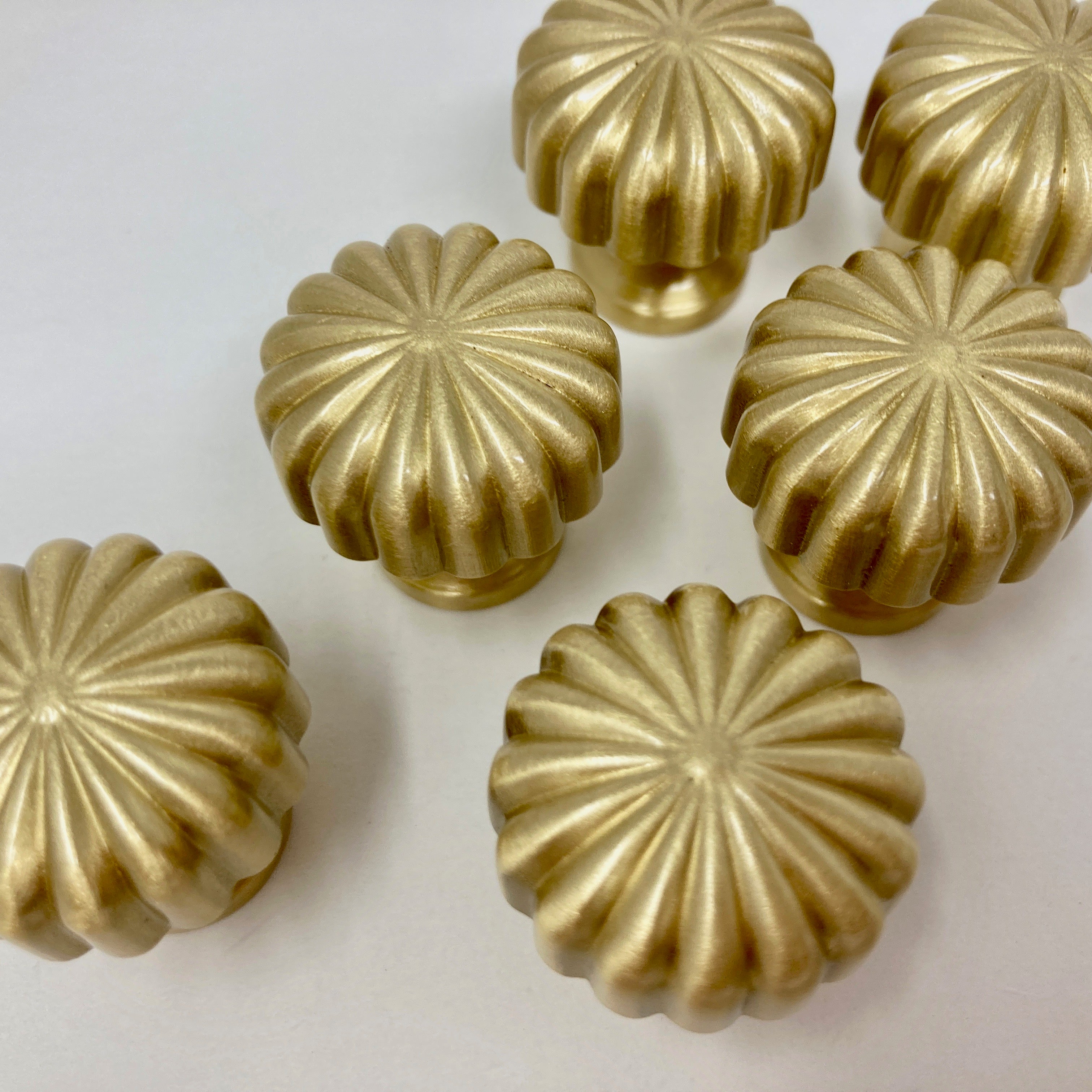 Sunflower Pull Knob Solid Brass 25mm or 30mm | Kitchen Replacement Knob, Furniture Knob, Cabinet Knob, Kitchen Door Knob