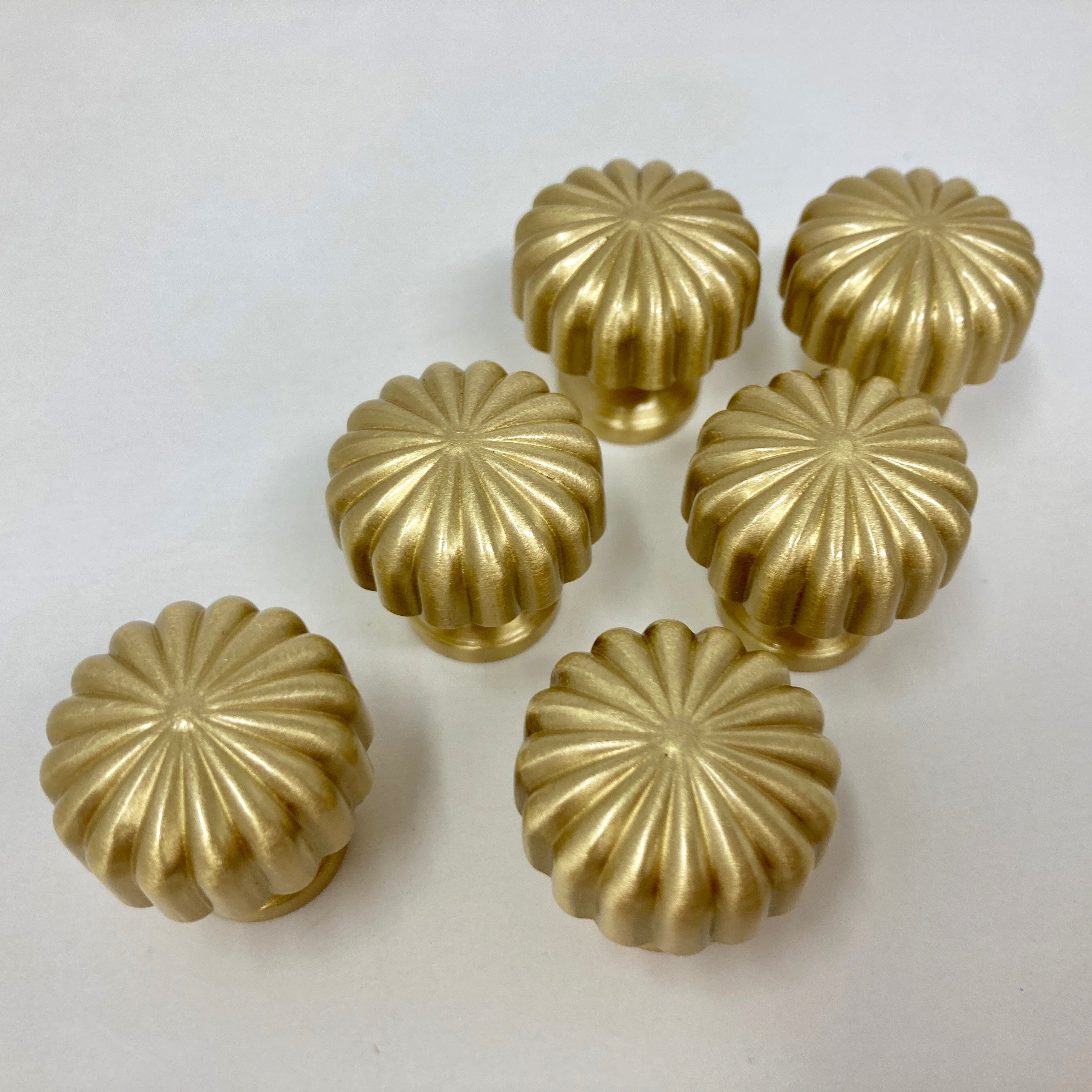 Sunflower Pull Knob Solid Brass 25mm or 30mm | Kitchen Replacement Knob, Furniture Knob, Cabinet Knob, Kitchen Door Knob