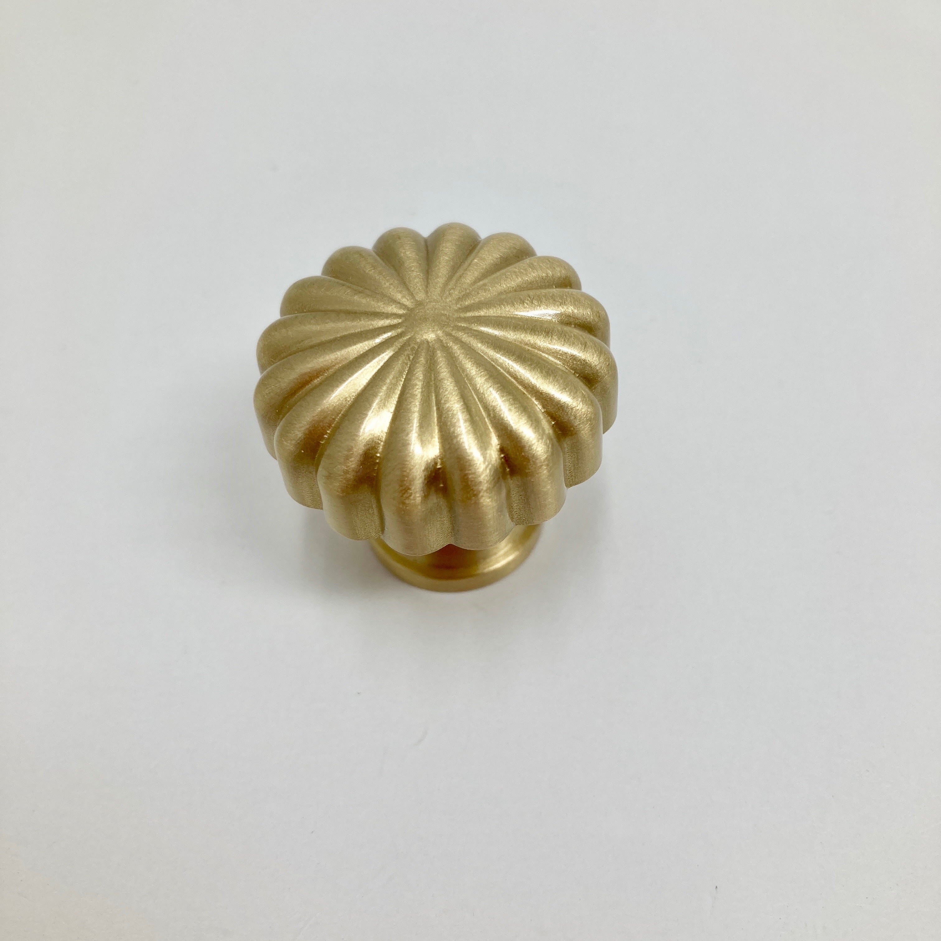 Sunflower Pull Knob Solid Brass 25mm or 30mm | Kitchen Replacement Knob, Furniture Knob, Cabinet Knob, Kitchen Door Knob