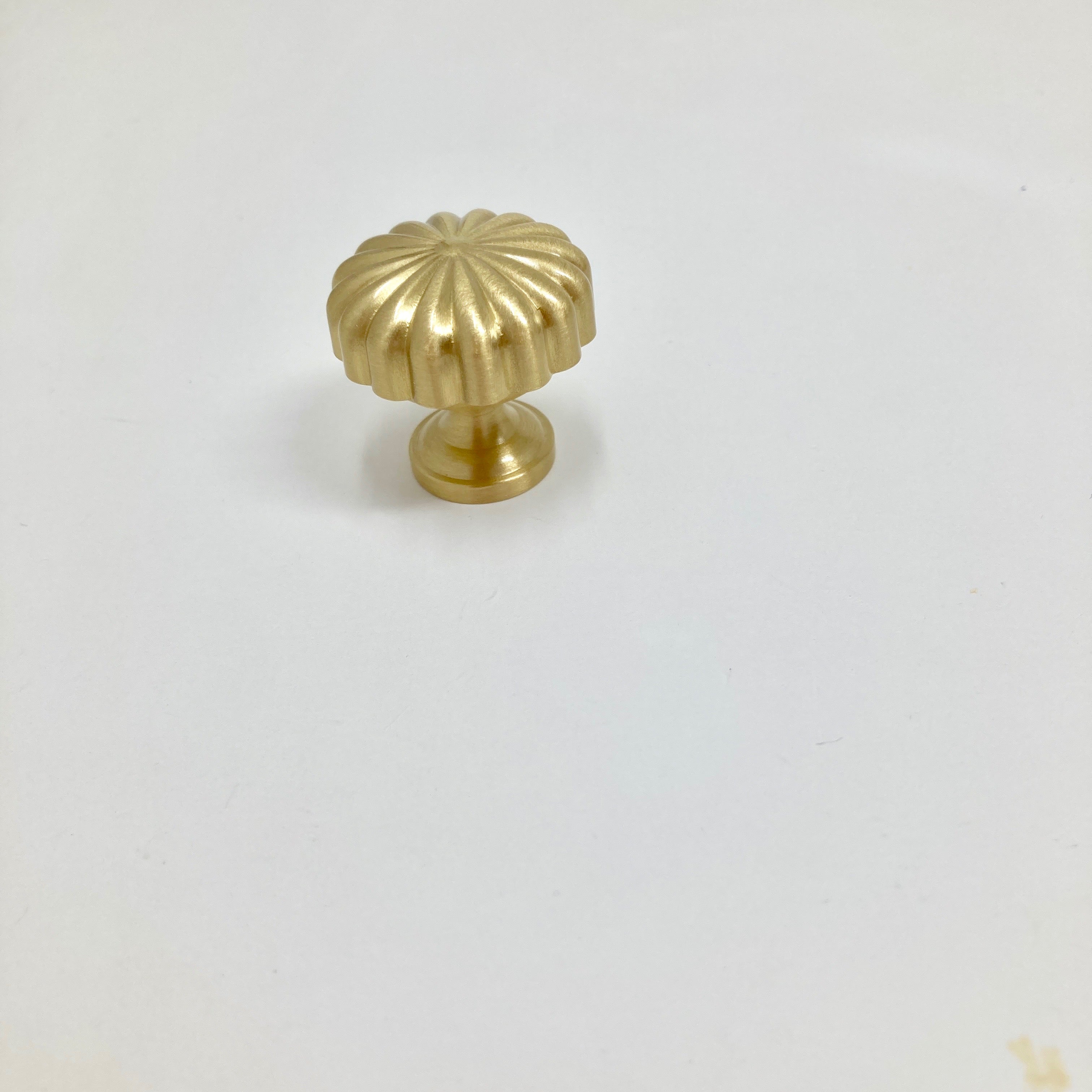 Sunflower Pull Knob Solid Brass 25mm or 30mm | Kitchen Replacement Knob, Furniture Knob, Cabinet Knob, Kitchen Door Knob