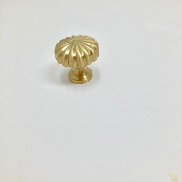 Sunflower Pull Knob Solid Brass 25mm or 30mm | Kitchen Replacement Knob, Furniture Knob, Cabinet Knob, Kitchen Door Knob