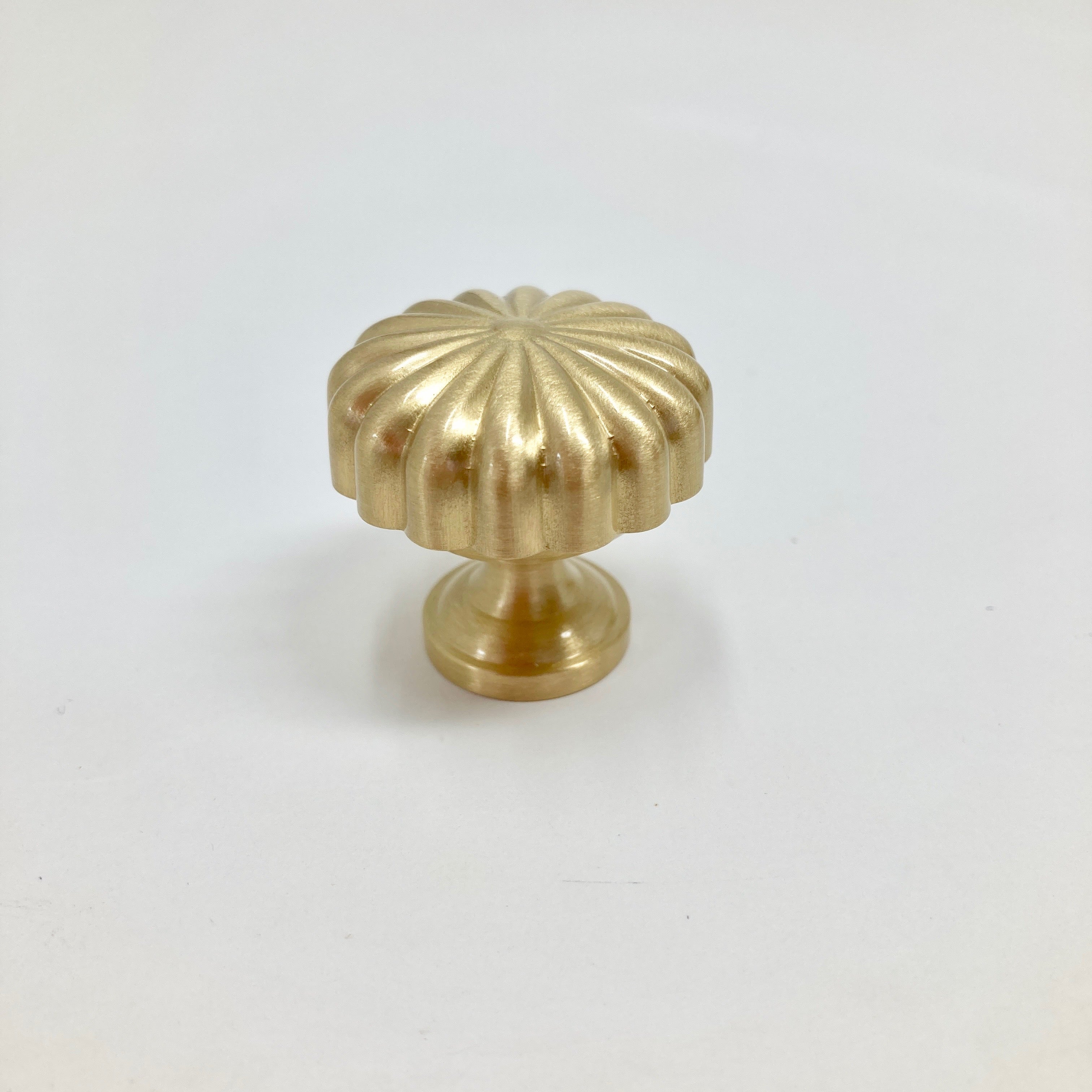 Sunflower Pull Knob Solid Brass 25mm or 30mm | Kitchen Replacement Knob, Furniture Knob, Cabinet Knob, Kitchen Door Knob