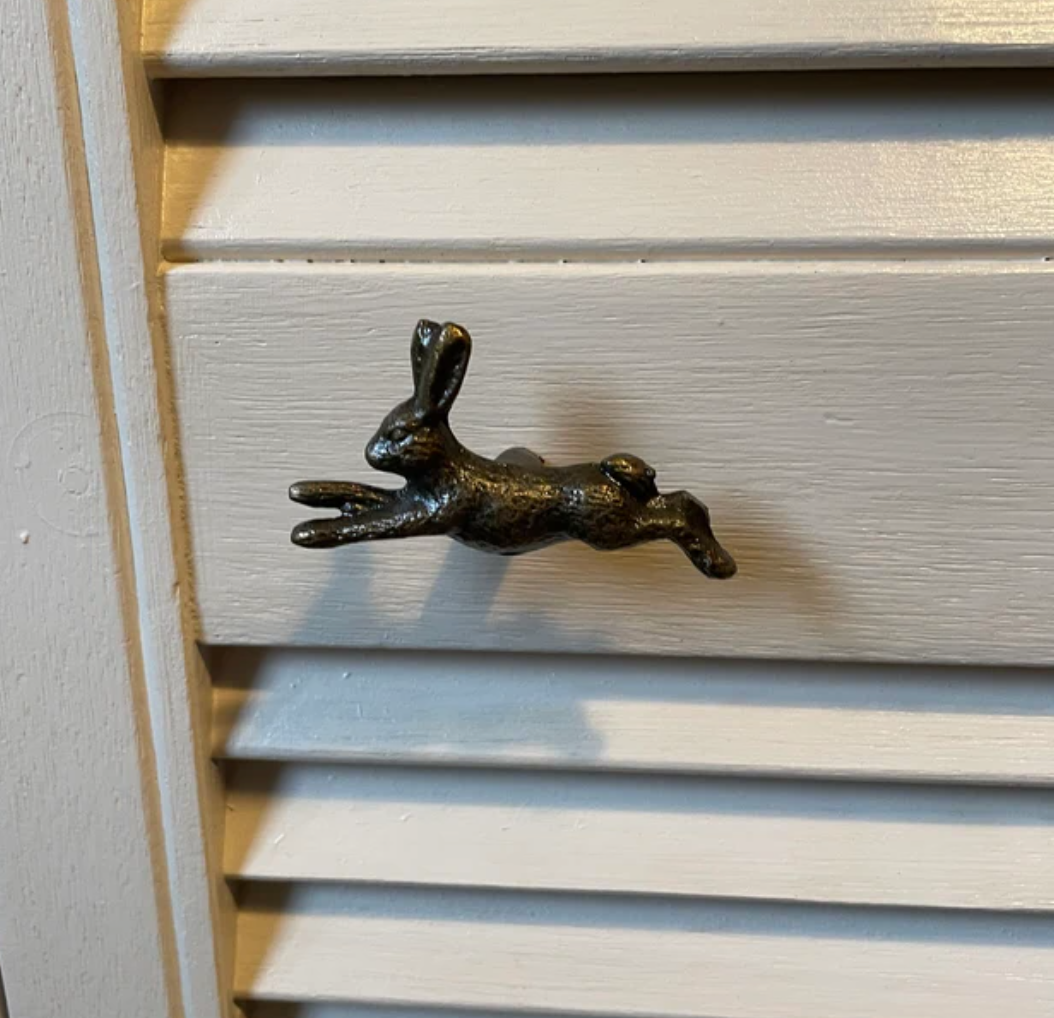 Running Rabbit Knob in Antique Brass