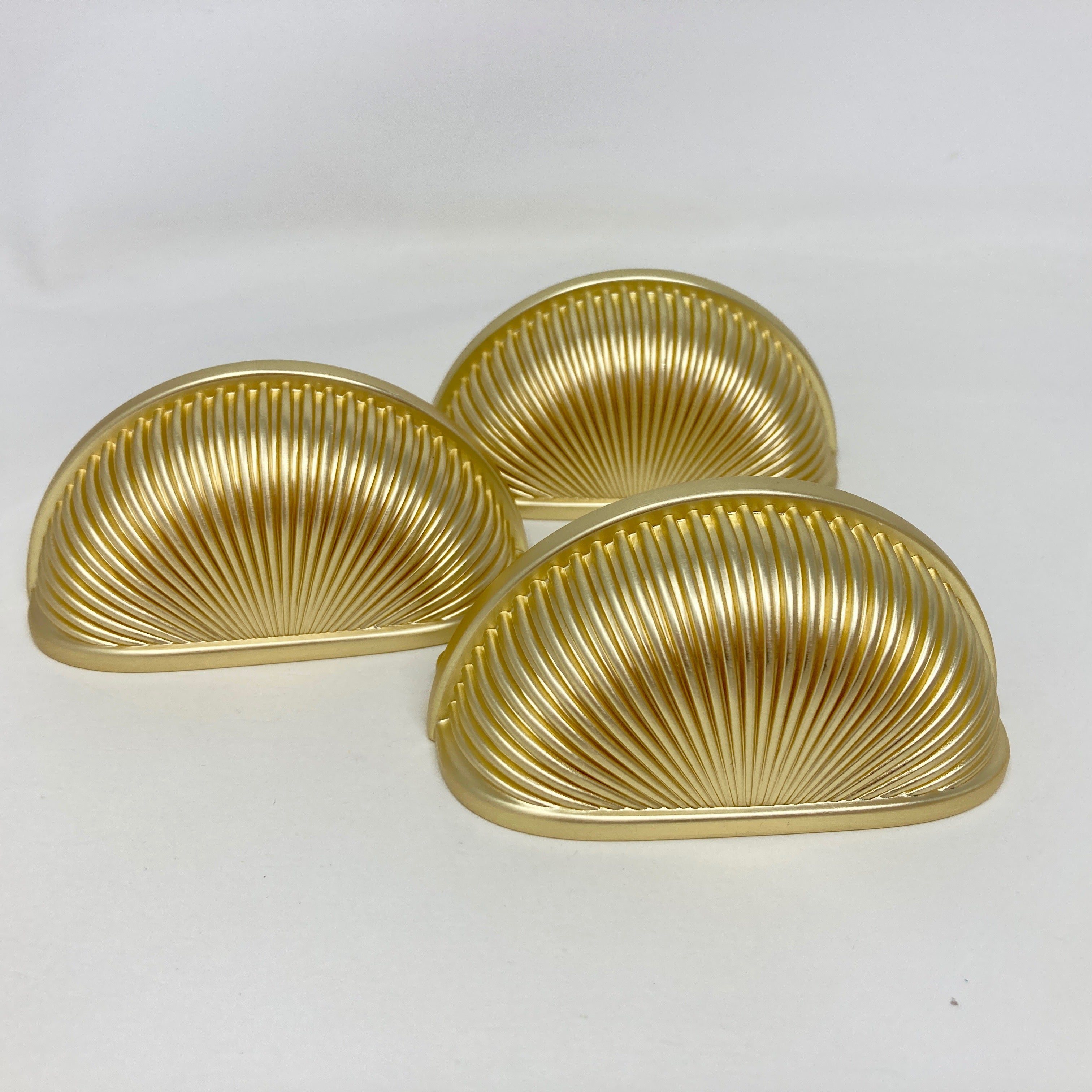 Brushed Gold Vintage Style Ribbed Pull Knob / Cup Handle | Kitchen Replacement Knob, Furniture Knob, Cabinet Knob, Kitchen Door Knob