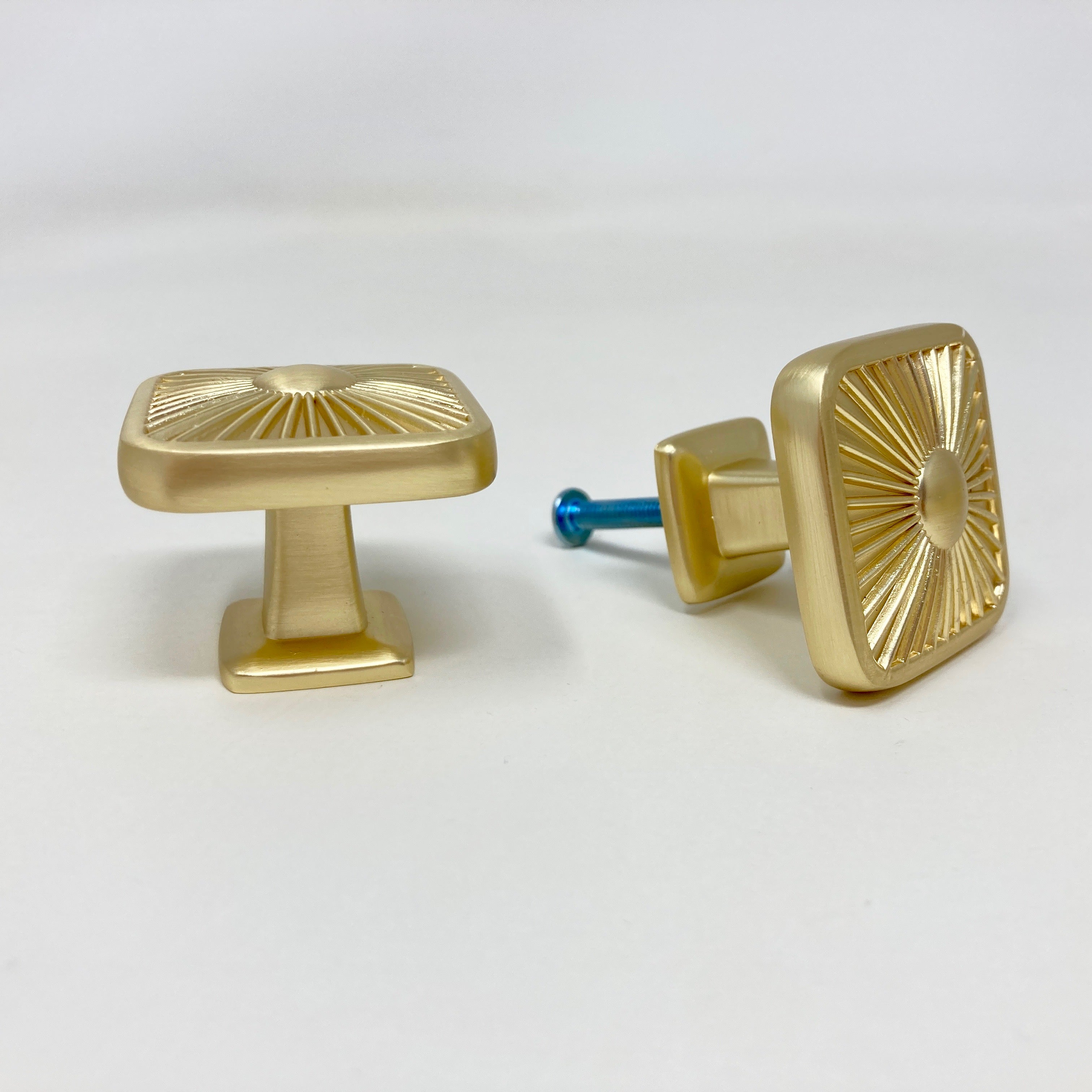 Brushed Gold Vintage Style Ribbed Pull Knob / Cup Handle | Kitchen Replacement Knob, Furniture Knob, Cabinet Knob, Kitchen Door Knob