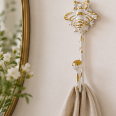 Bee Hook