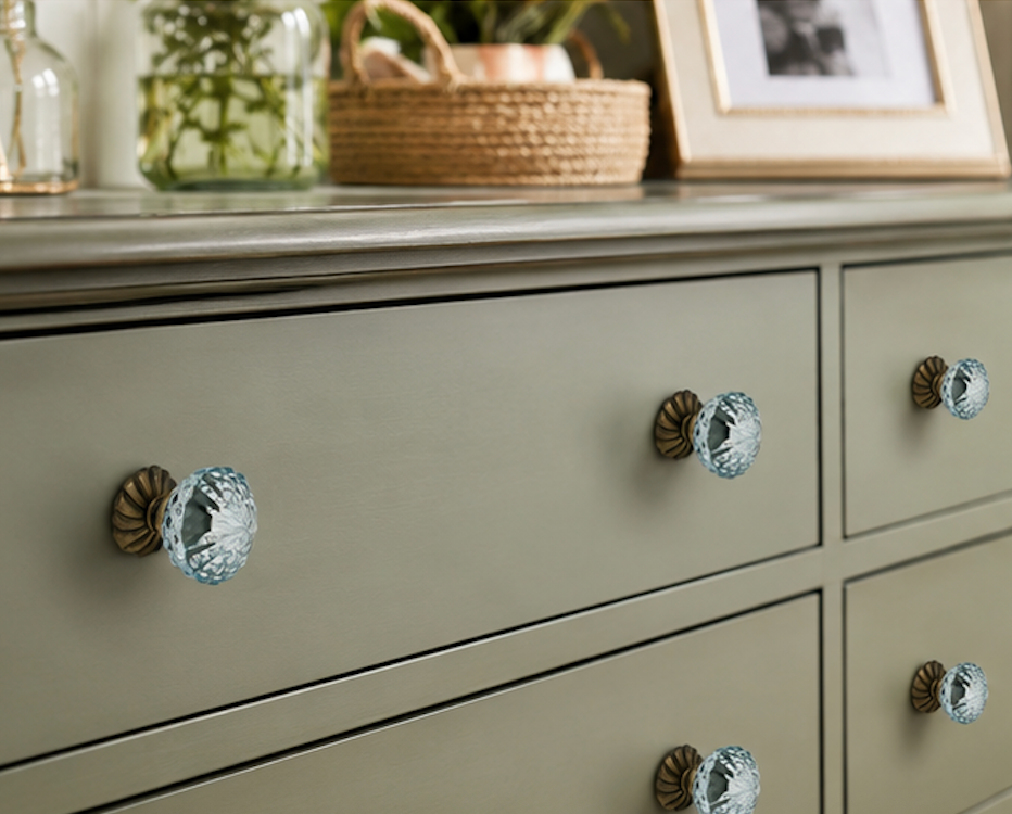 Vintage Style Glass Knob