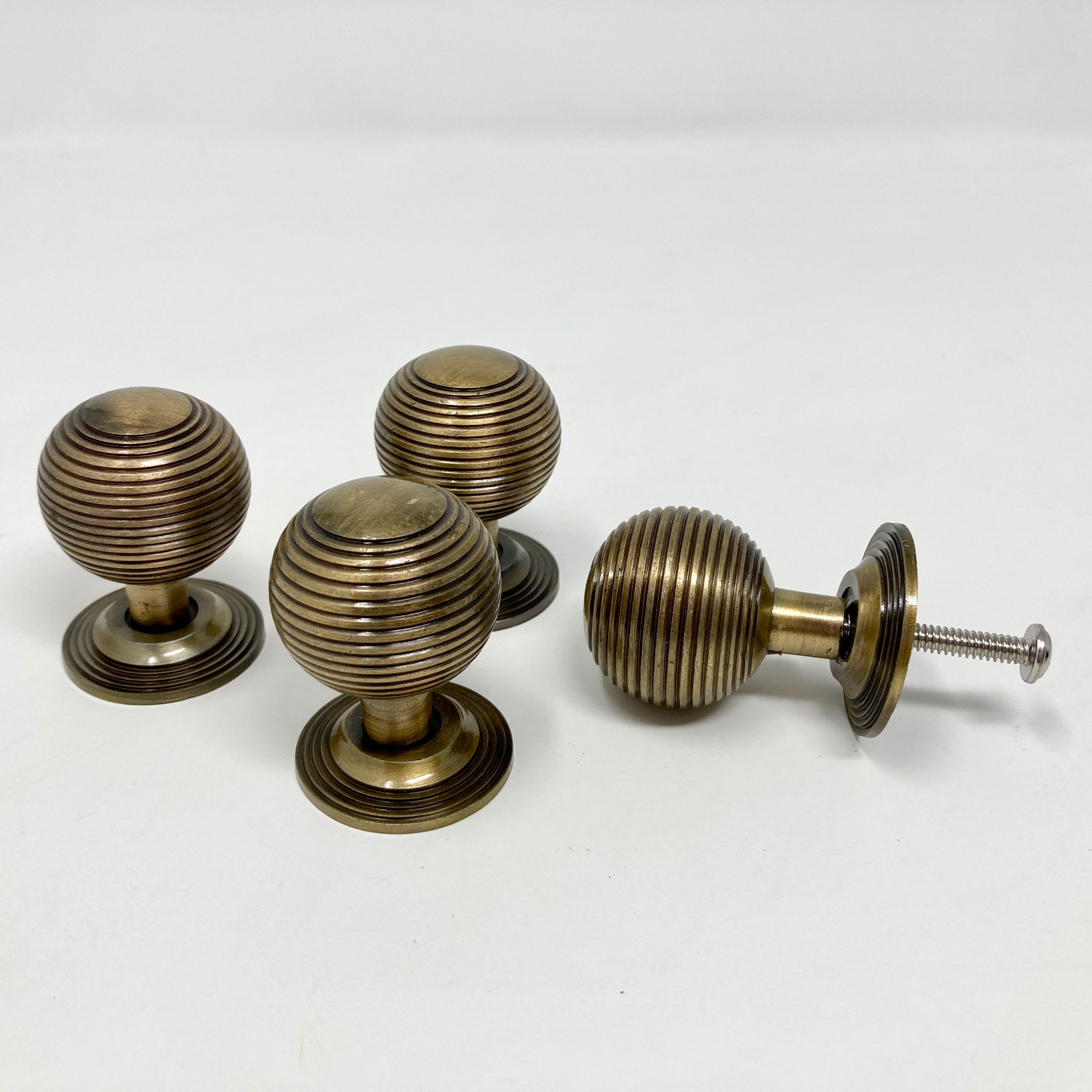 Beehive Cupboard or Drawer Knob in Distressed Gold, Antique Brass, Antique Pewter